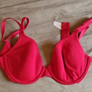 Victoria's Secret Red Underwire Bra Intimates